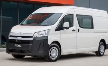 Đánh giá xe Toyota Hiace 2023 tại Đà Nẵng – Xe 15 chỗ cá mập